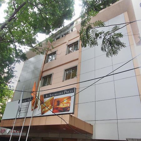 Oyo 15781 Shree Adiga Residency Ξενοδοχείο Μπανγκαλόρ Εξωτερικό φωτογραφία