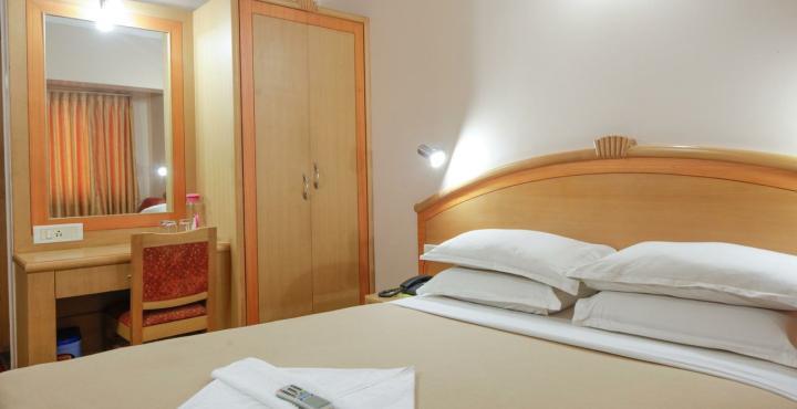 Oyo 15781 Shree Adiga Residency Ξενοδοχείο Μπανγκαλόρ Εξωτερικό φωτογραφία