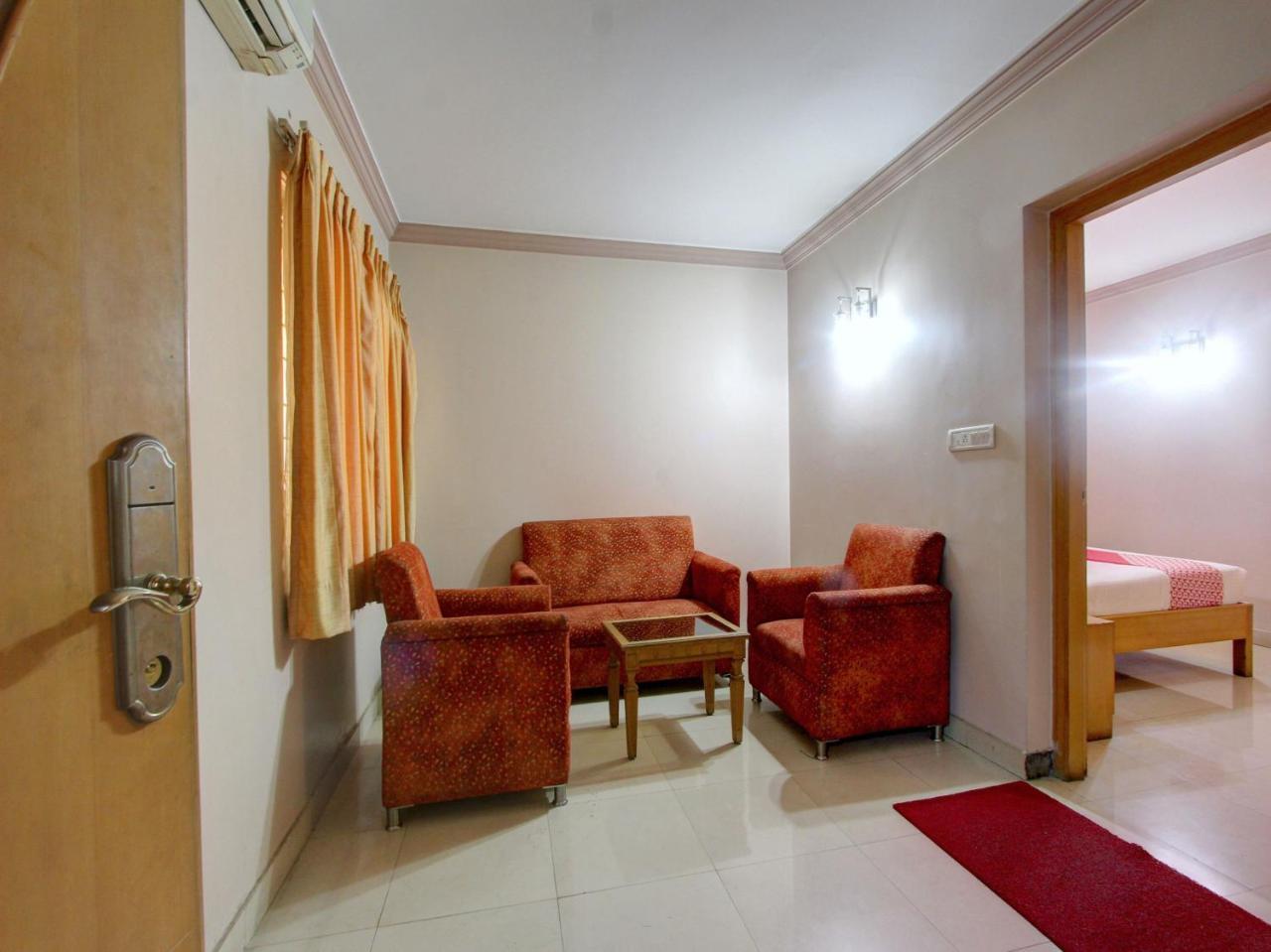 Oyo 15781 Shree Adiga Residency Ξενοδοχείο Μπανγκαλόρ Εξωτερικό φωτογραφία