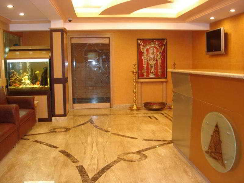 Oyo 15781 Shree Adiga Residency Ξενοδοχείο Μπανγκαλόρ Εξωτερικό φωτογραφία